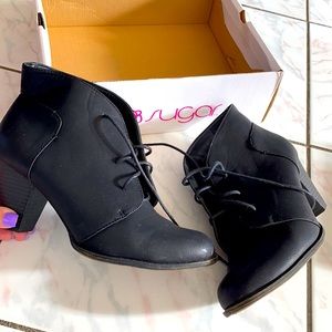 Heeled booties